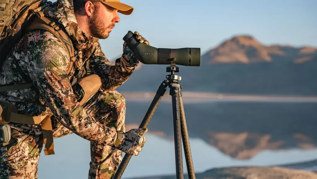 دوربین تک چشمی دارای زوم (Spotting Scope)